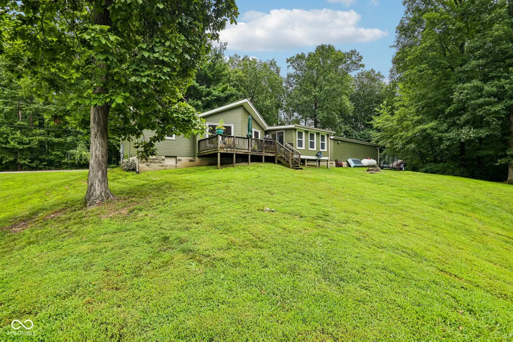 9711 E Myers Rockville, IN 47872