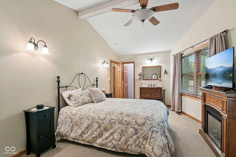 9711 E Myers Rockville, IN 47872