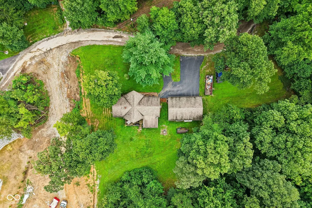 9711 E Myers Rockville, IN 47872