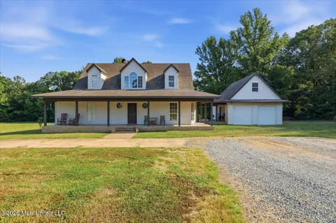 184 Holliday Trace