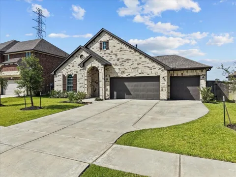 4907 Autumn Hills Trail