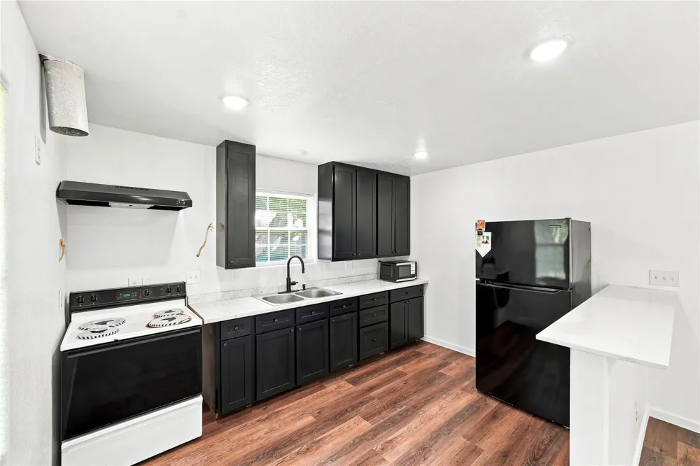 211 Estelle Circle Texas City, TX 77591