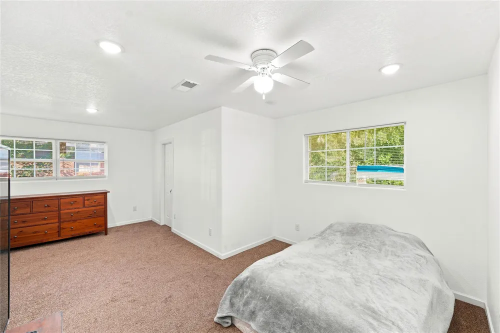 211 Estelle Circle Texas City, TX 77591