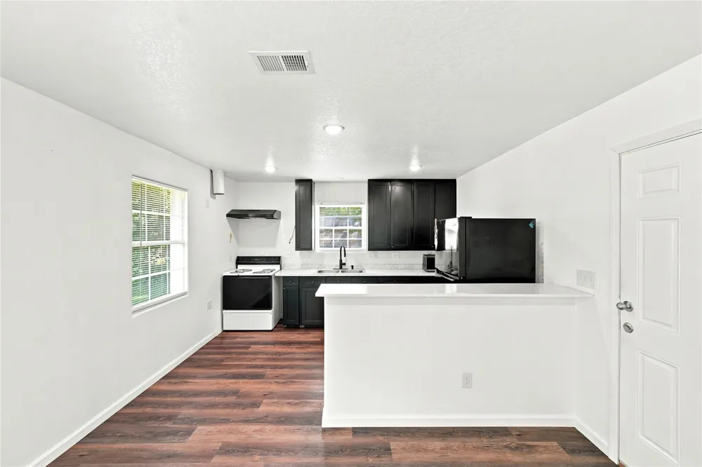 211 Estelle Circle Texas City, TX 77591
