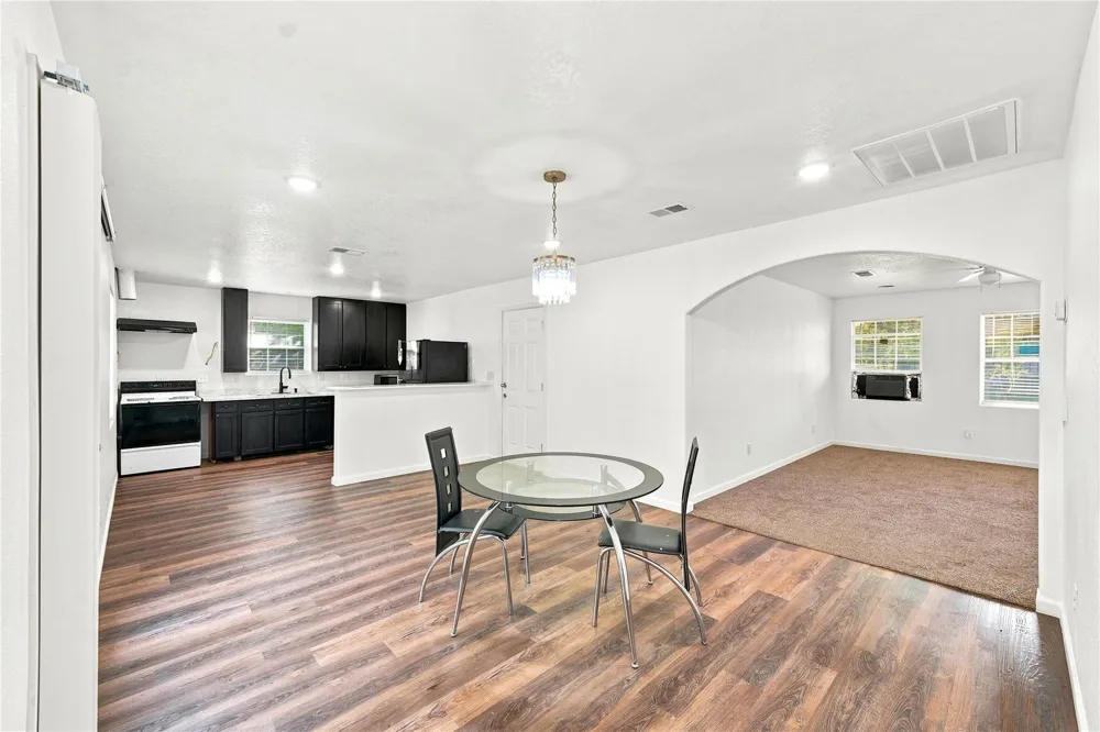 211 Estelle Circle Texas City, TX 77591