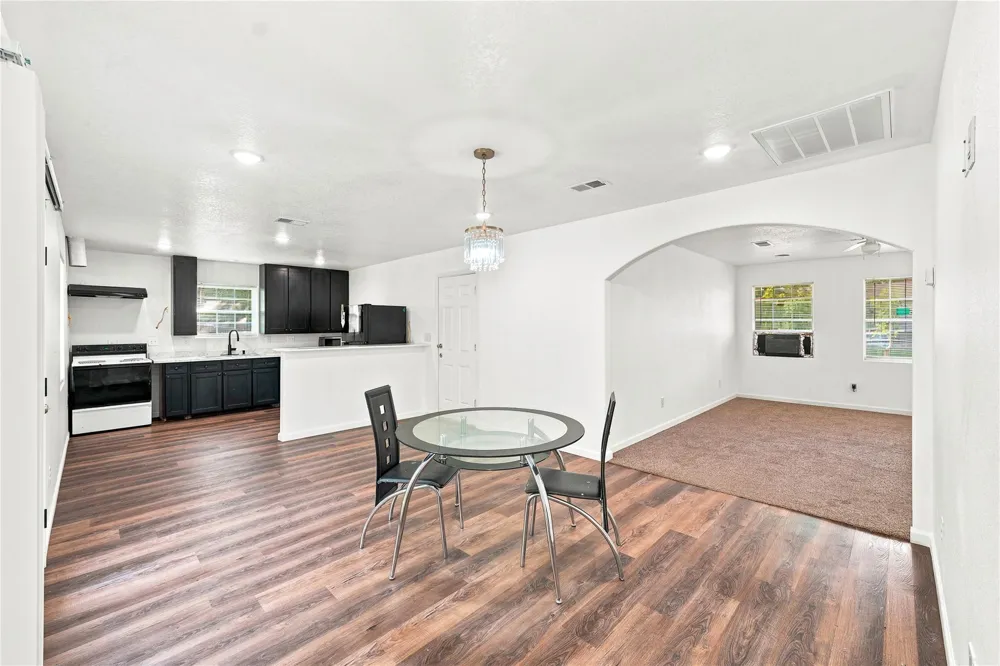 211 Estelle Circle Texas City, TX 77591