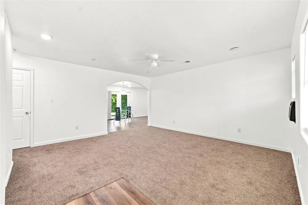 211 Estelle Circle Texas City, TX 77591