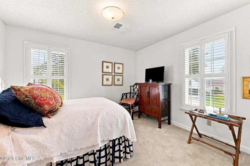 25 E River Acres Road Washington, NC 27889