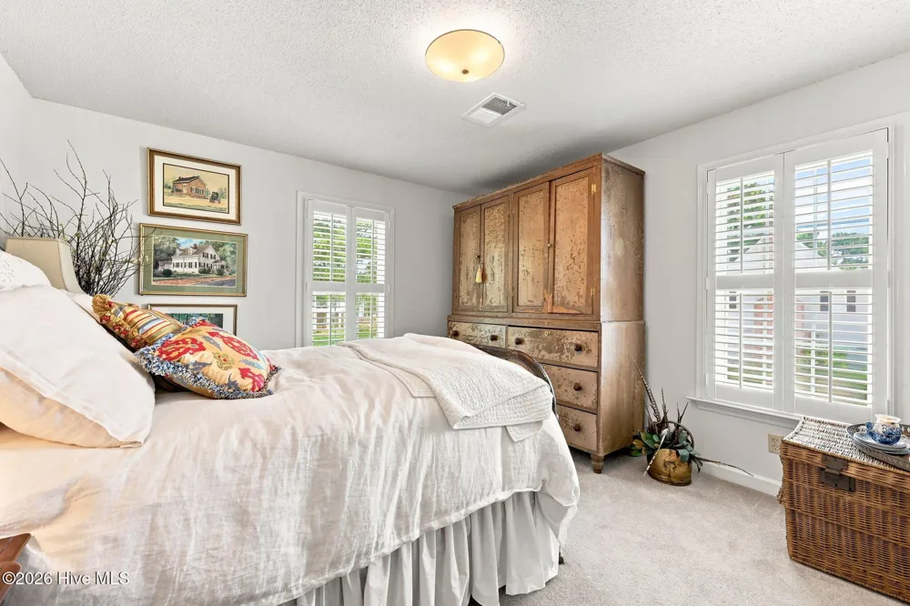 25 E River Acres Road Washington, NC 27889