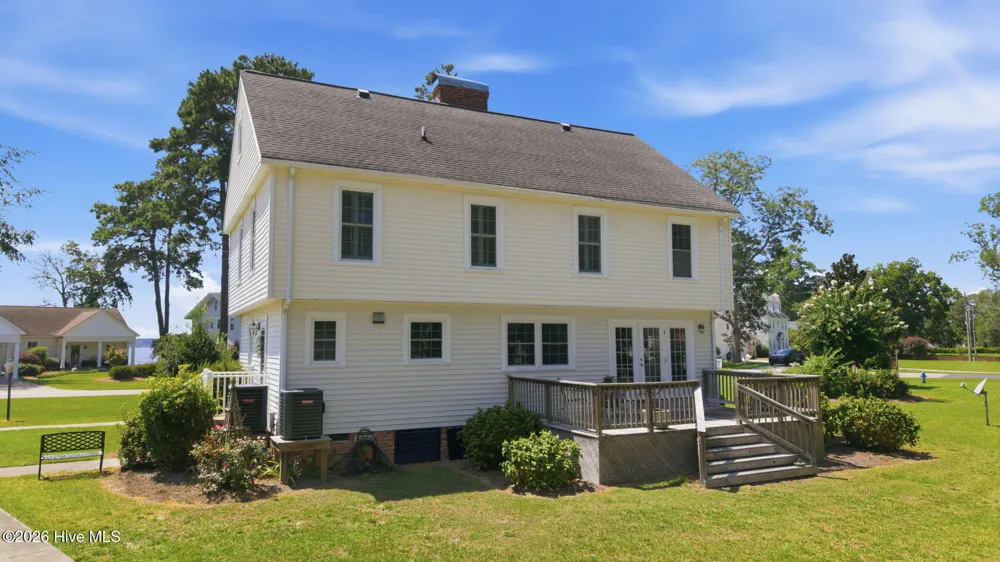 25 E River Acres Road Washington, NC 27889