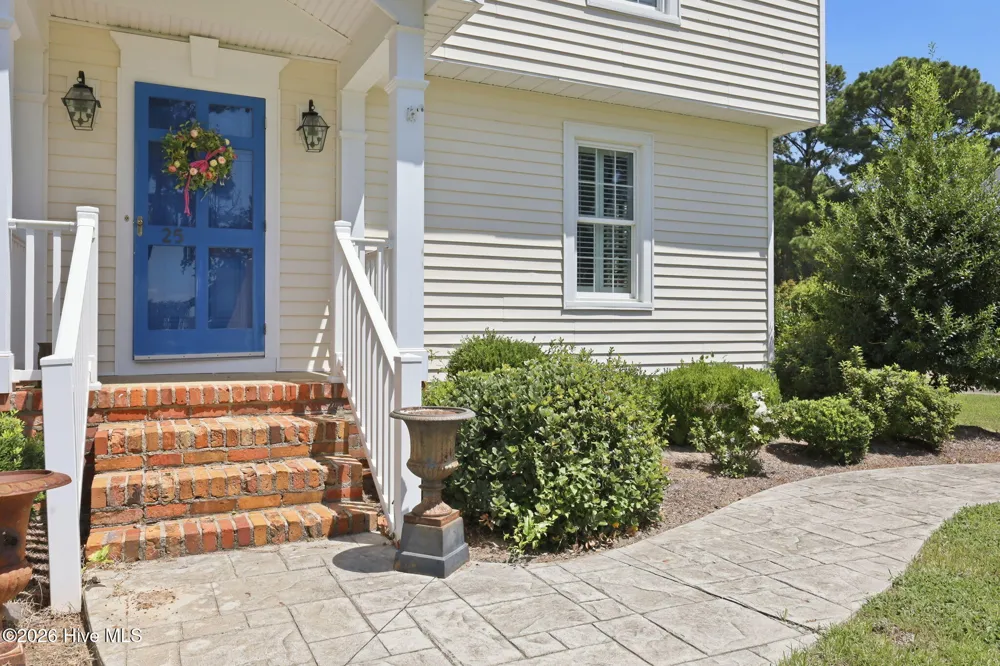 25 E River Acres Road Washington, NC 27889