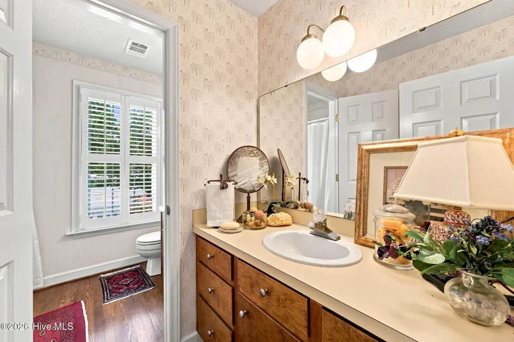 25 E River Acres Road Washington, NC 27889