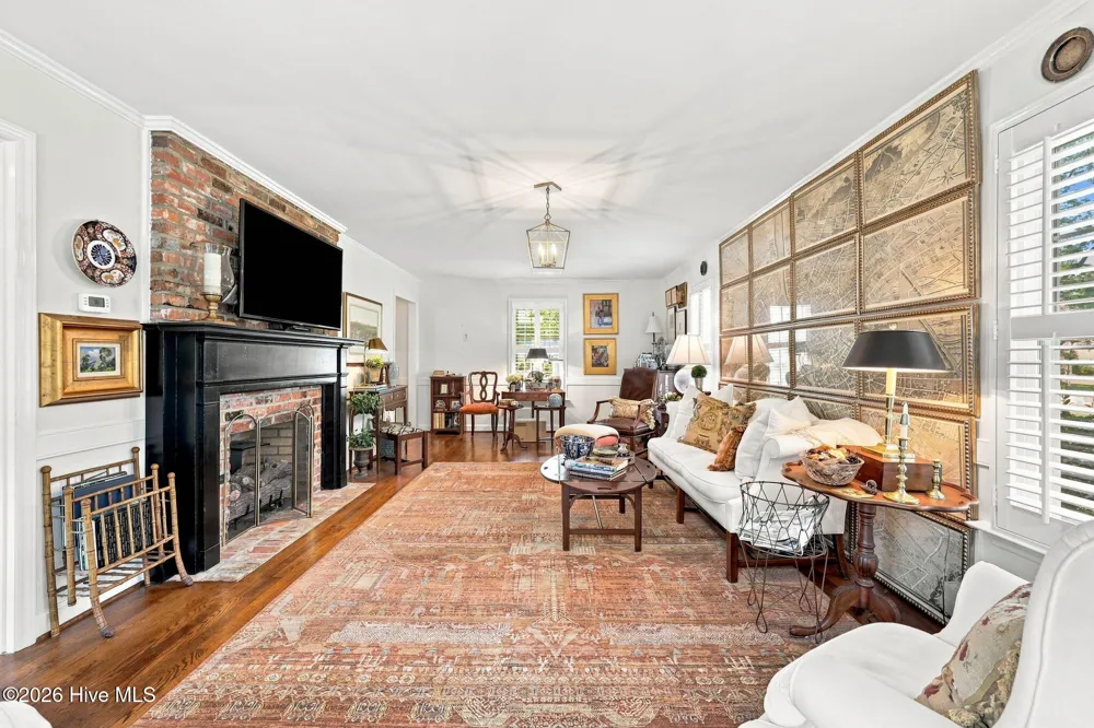 25 E River Acres Road Washington, NC 27889