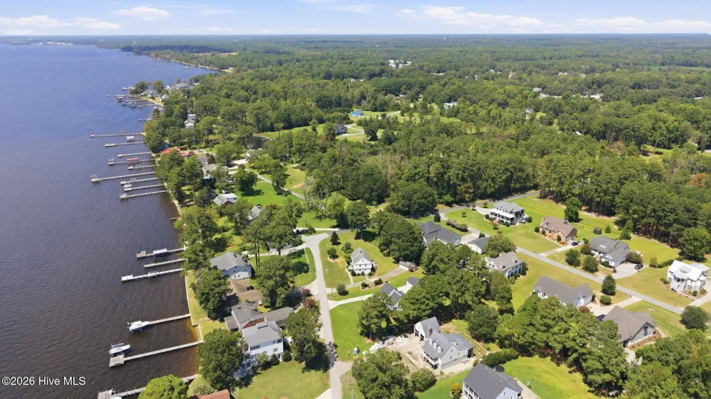25 E River Acres Road Washington, NC 27889