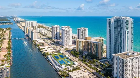 2501 S Ocean Dr #703