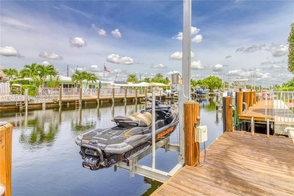 491 SE 10th Ave Pompano Beach, FL 33060