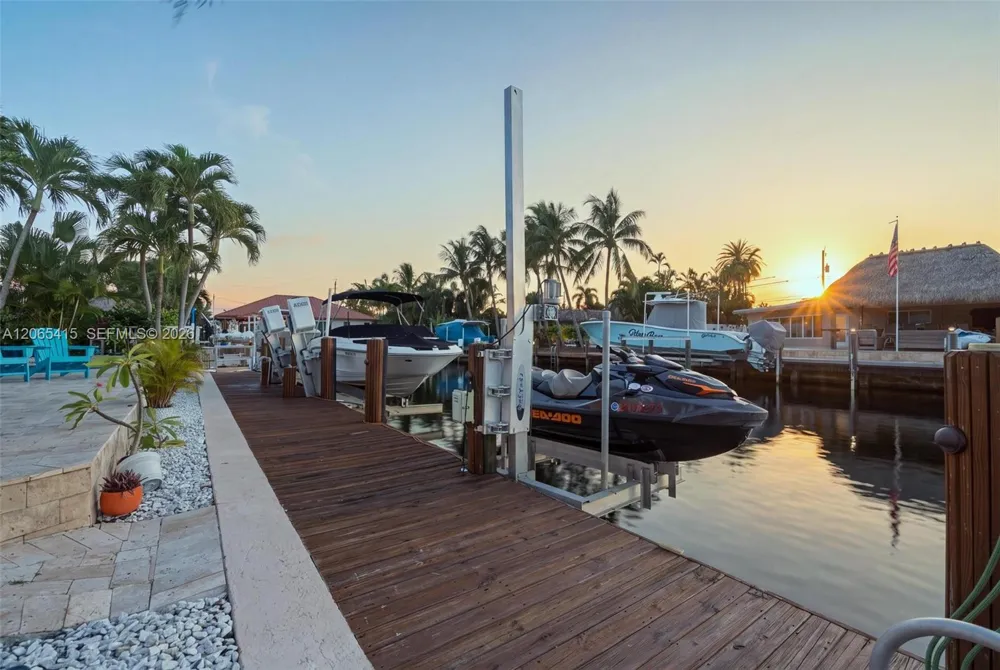 491 SE 10th Ave Pompano Beach, FL 33060