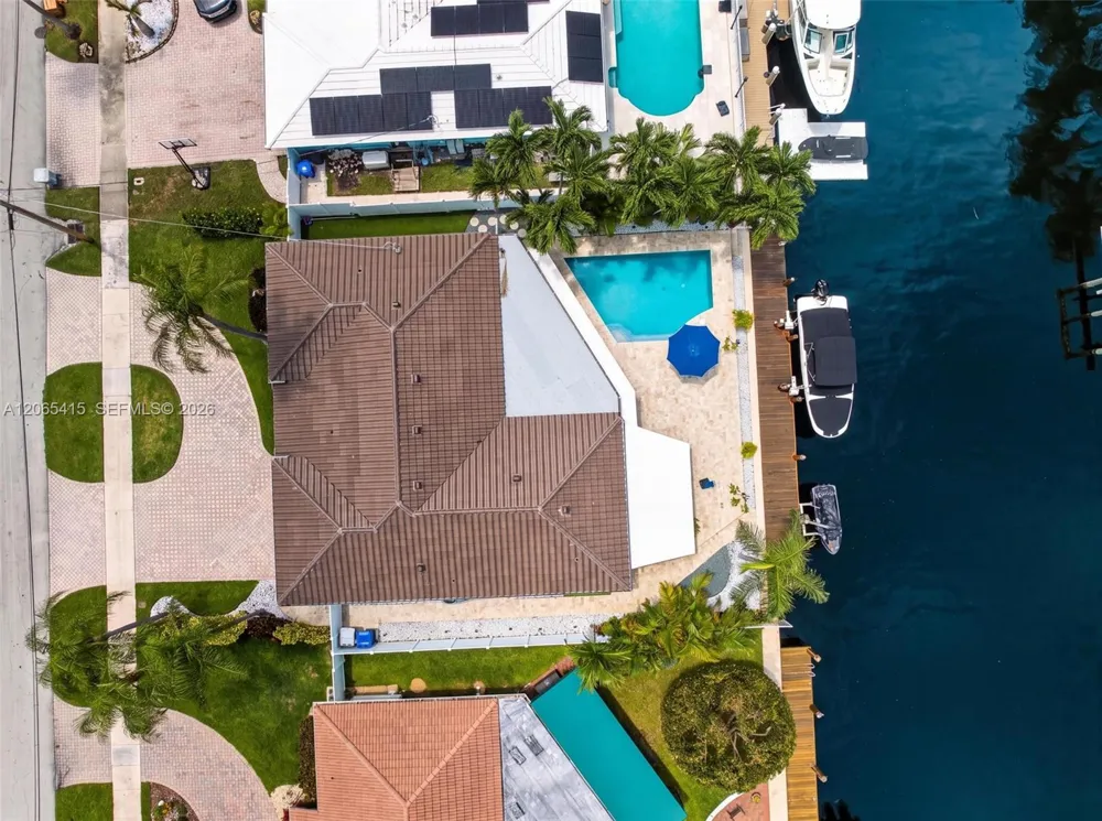 491 SE 10th Ave Pompano Beach, FL 33060