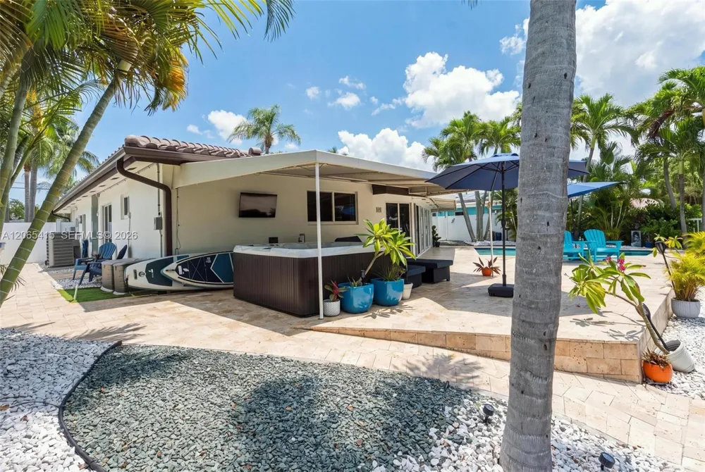 491 SE 10th Ave Pompano Beach, FL 33060