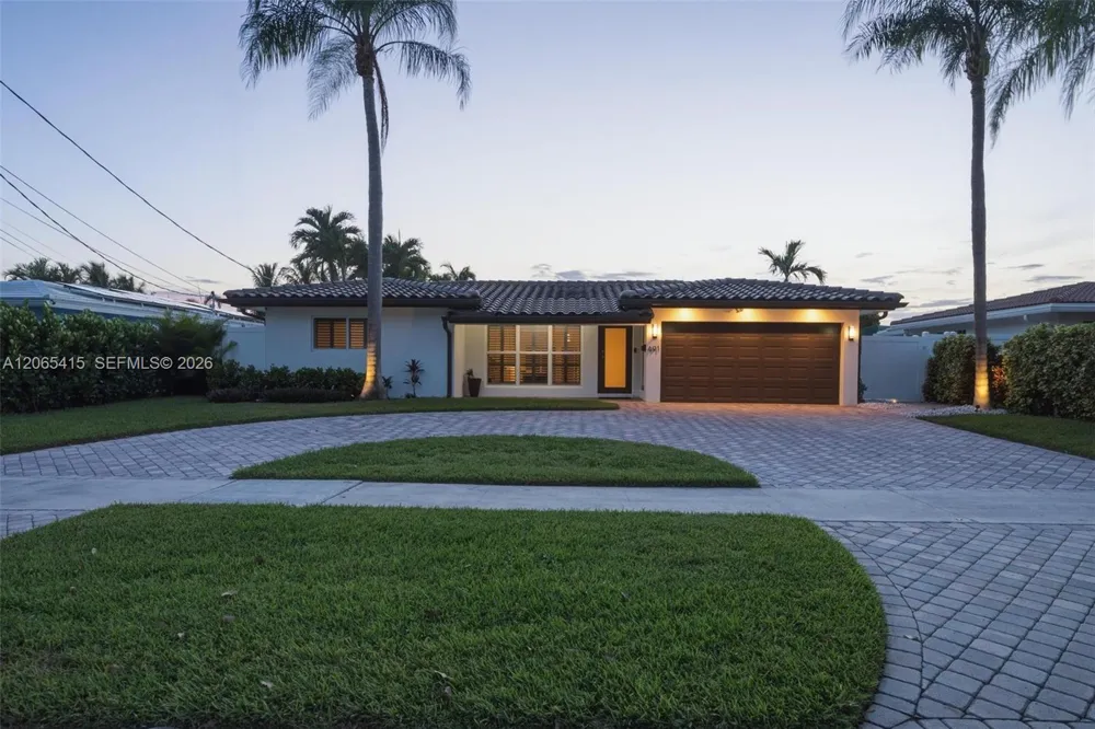491 SE 10th Ave Pompano Beach, FL 33060