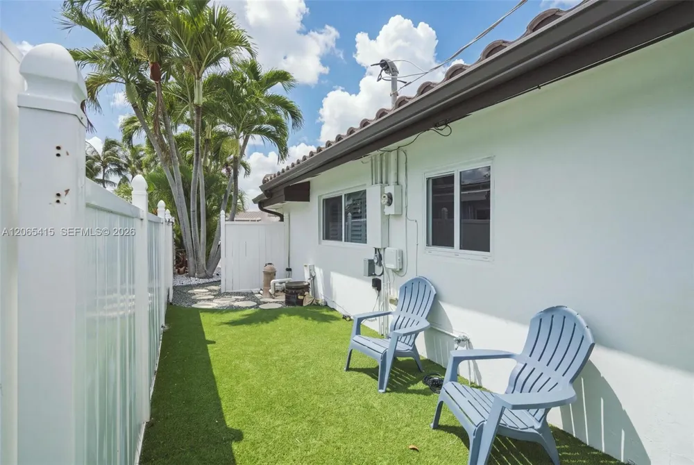491 SE 10th Ave Pompano Beach, FL 33060