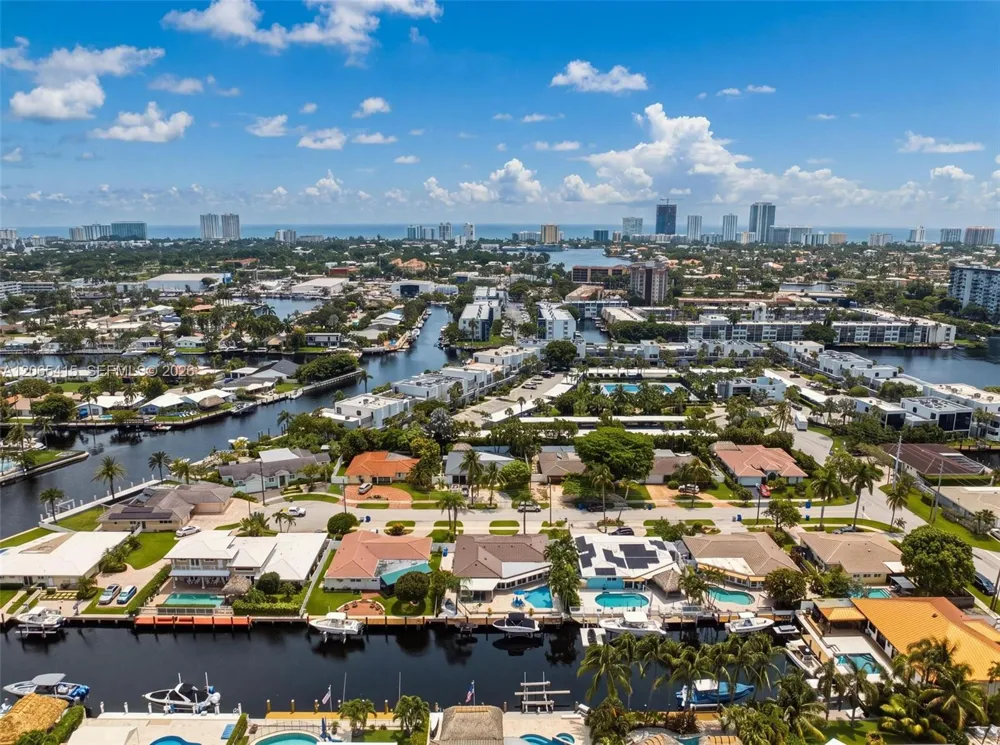 491 SE 10th Ave Pompano Beach, FL 33060