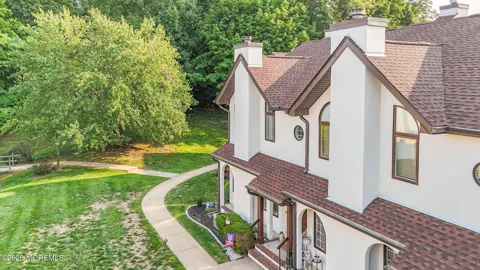 44 Tower Hill Drive #44
