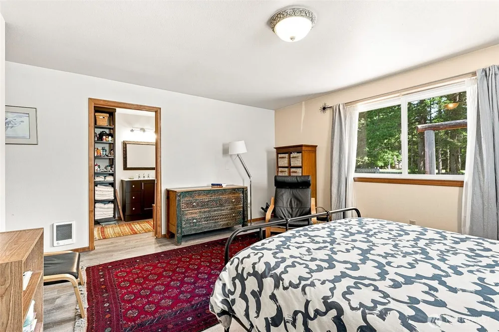 112 Canal Drive NE Ocean Shores, WA 98569