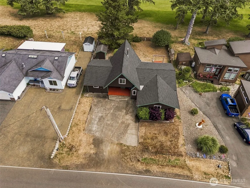 112 Canal Drive NE Ocean Shores, WA 98569