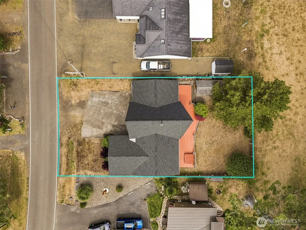 112 Canal Drive NE Ocean Shores, WA 98569