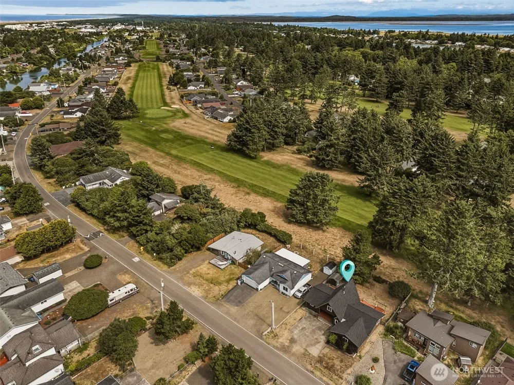 112 Canal Drive NE Ocean Shores, WA 98569