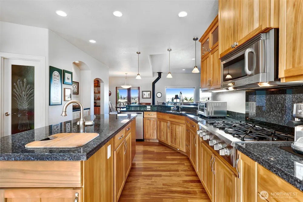 203 Delta Way Sequim, WA 98382