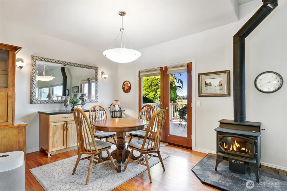 203 Delta Way Sequim, WA 98382