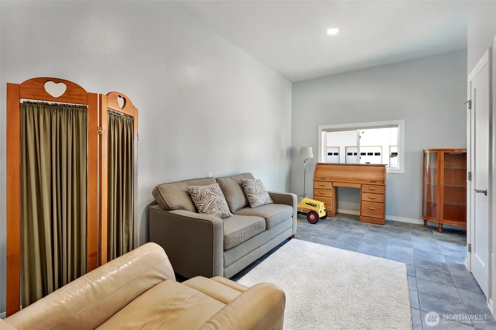 203 Delta Way Sequim, WA 98382