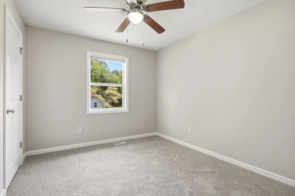 4350 S Creek Dr Cookeville, TN 38506