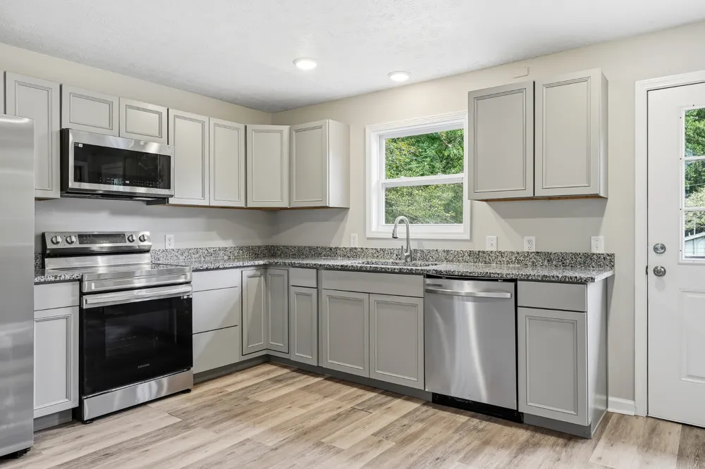 4350 S Creek Dr Cookeville, TN 38506