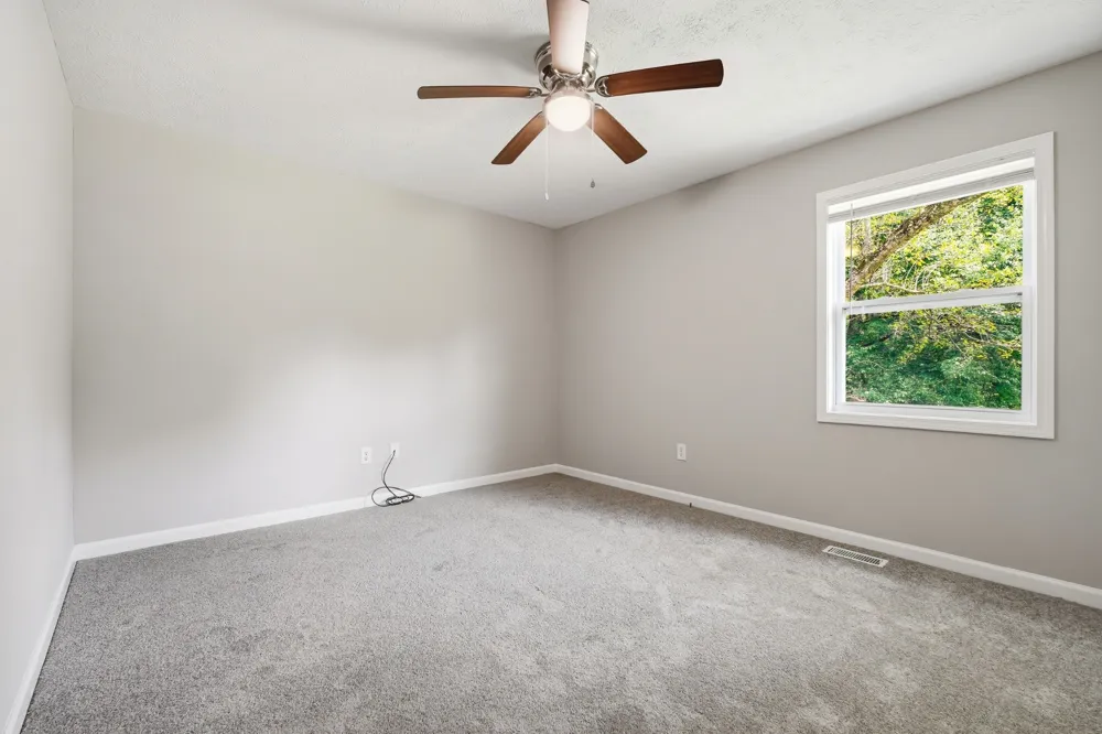 4350 S Creek Dr Cookeville, TN 38506