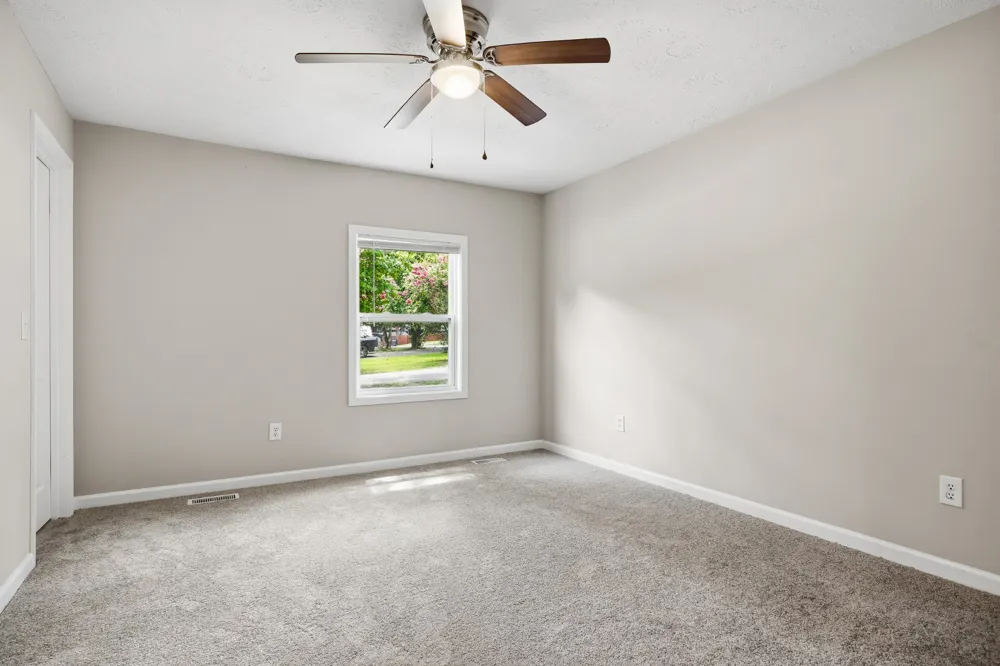 4350 S Creek Dr Cookeville, TN 38506