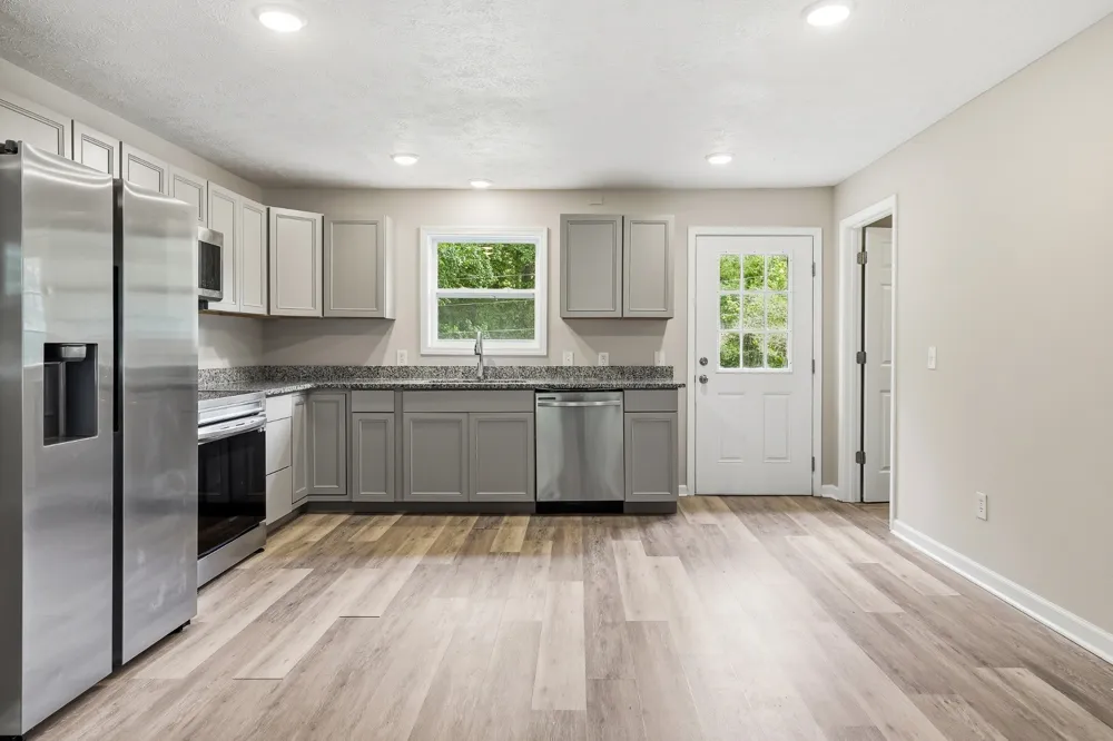 4350 S Creek Dr Cookeville, TN 38506