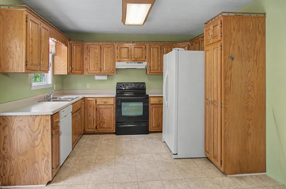 8229 Galen Rd Lafayette, TN 37083
