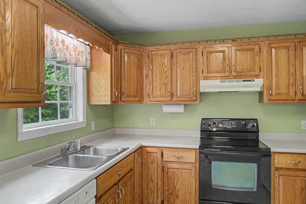 8229 Galen Rd Lafayette, TN 37083