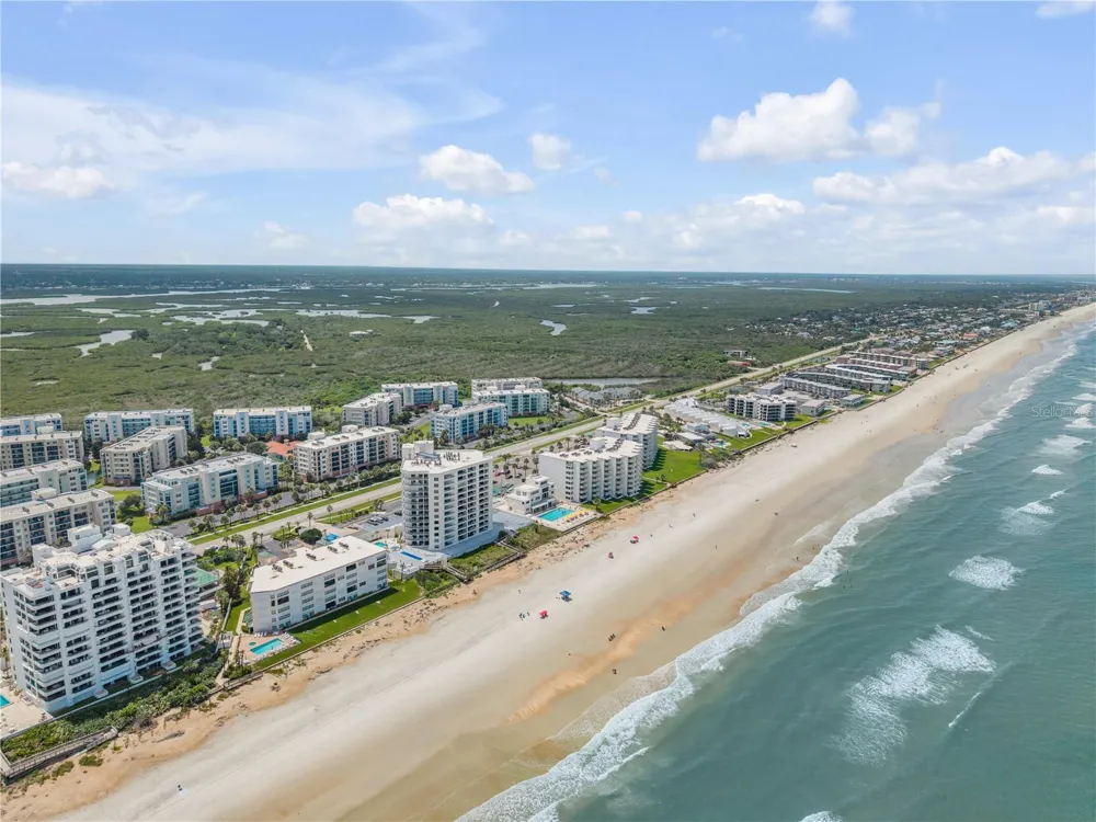 5207 S ATLANTIC AVENUE #321 New Smyrna Beach, FL 32169