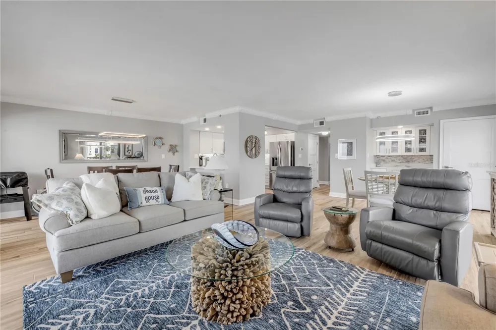 5207 S ATLANTIC AVENUE #321 New Smyrna Beach, FL 32169