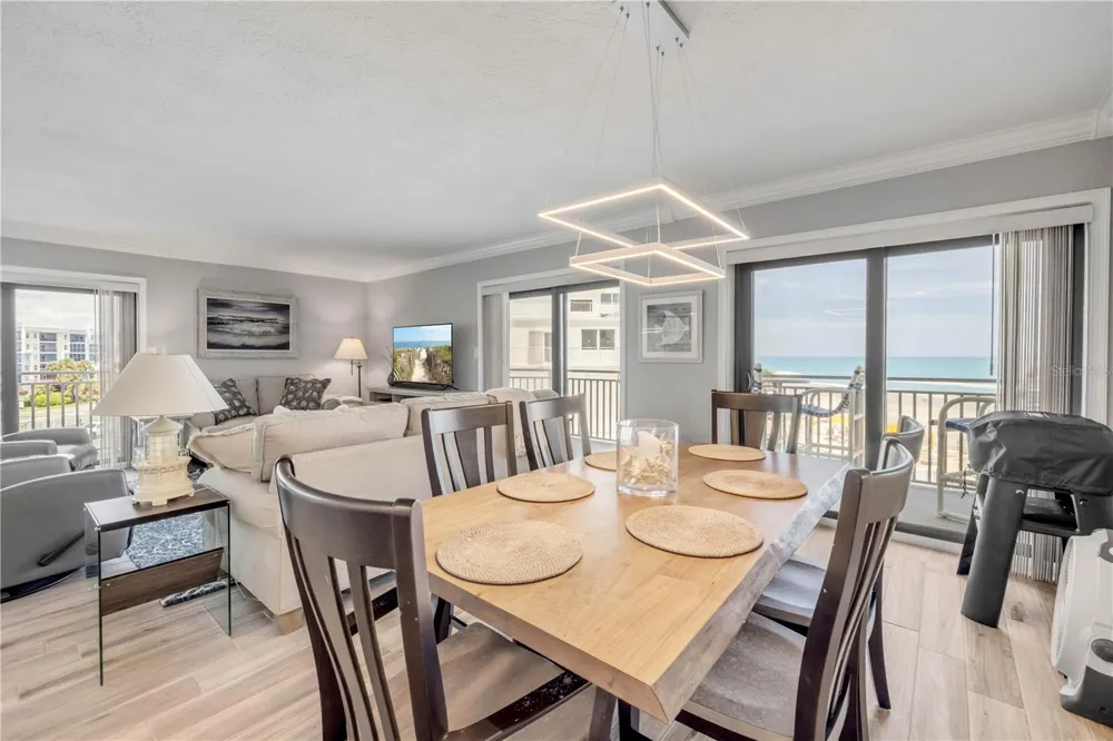 5207 S ATLANTIC AVENUE #321 New Smyrna Beach, FL 32169