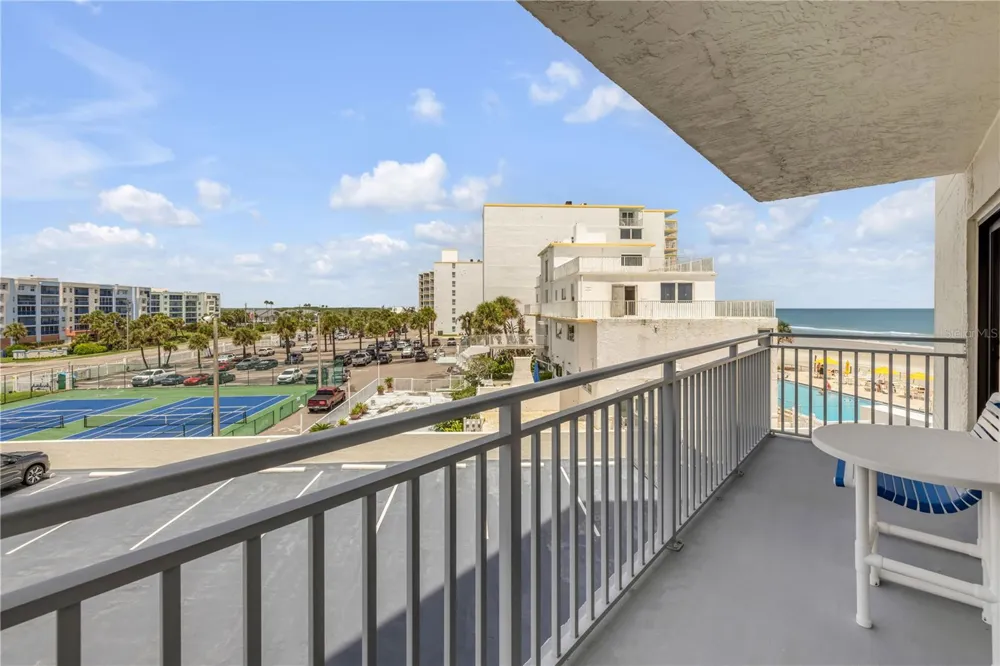 5207 S ATLANTIC AVENUE #321 New Smyrna Beach, FL 32169