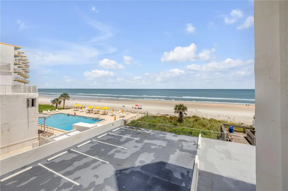 5207 S ATLANTIC AVENUE #321 New Smyrna Beach, FL 32169
