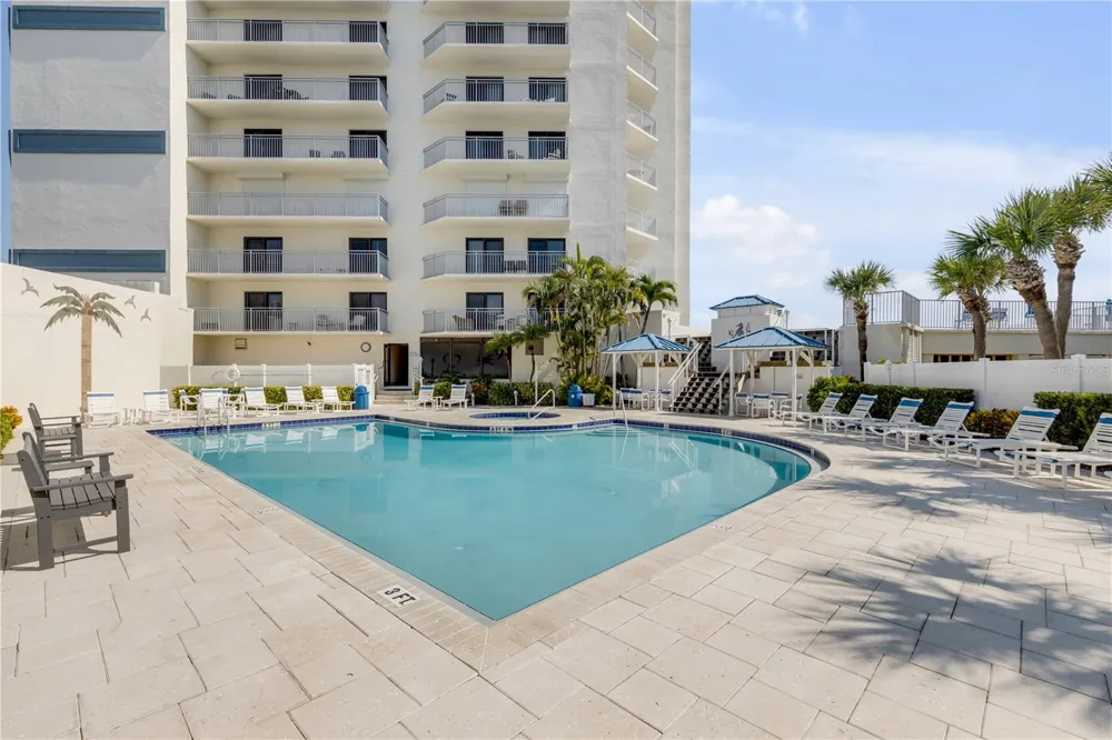 5207 S ATLANTIC AVENUE #321 New Smyrna Beach, FL 32169