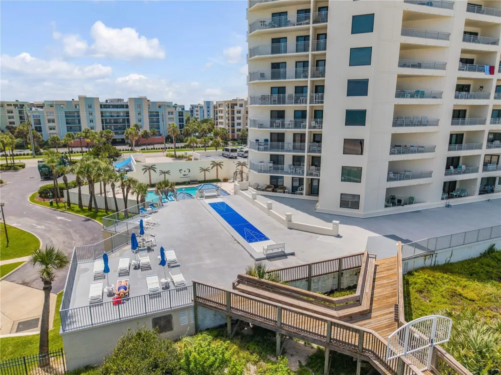 5207 S ATLANTIC AVENUE #321 New Smyrna Beach, FL 32169