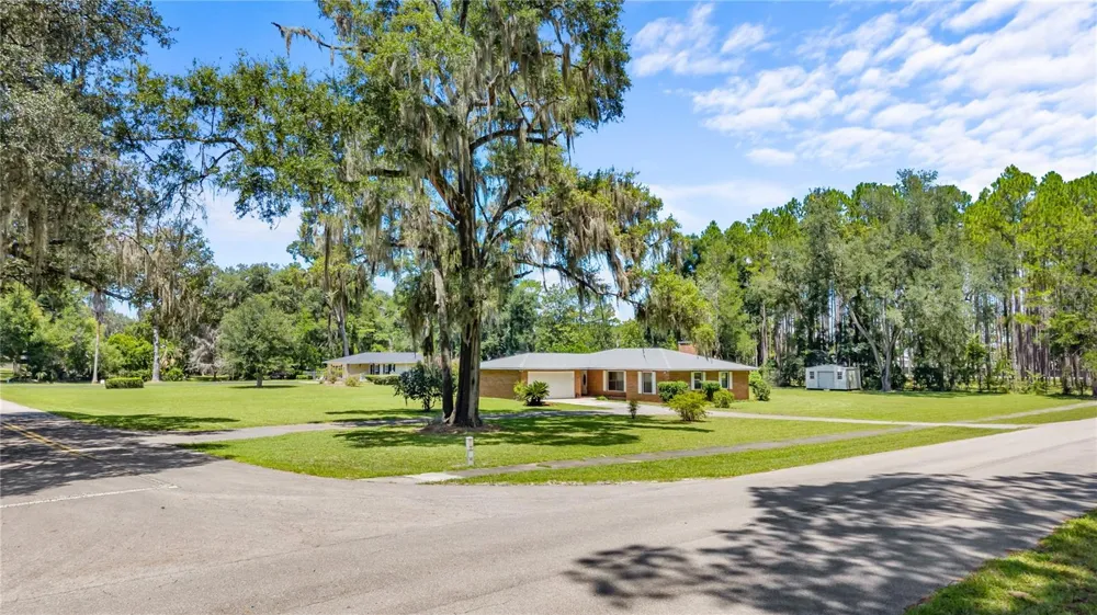 1108 SW 2ND AVENUE Chiefland, FL 32626