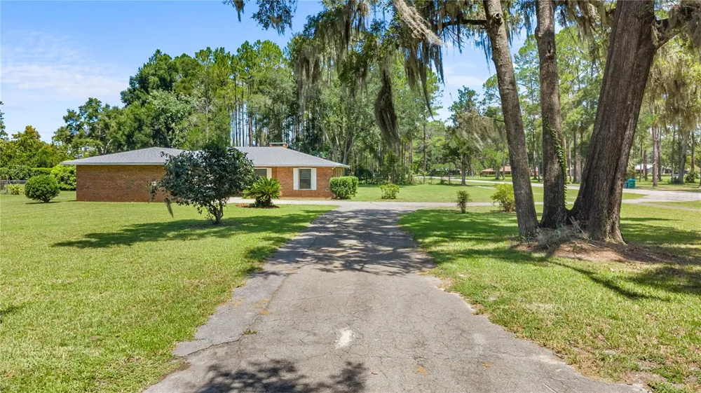 1108 SW 2ND AVENUE Chiefland, FL 32626